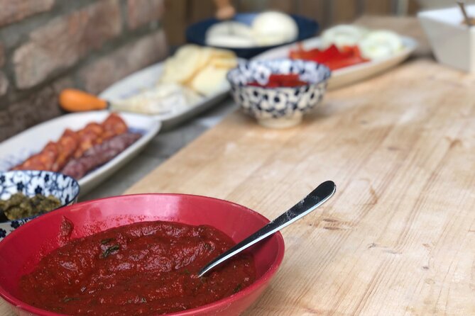 2-Hour Guided Family Pasta or Pizza Cooking Class in Acqui Terme - Choose pasta for technique and a slower lesson