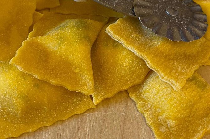 3 in 1 Cooking Class near Navona: Fettuccine, Ravioli & Tiramisu - The Chefs Make the Difference