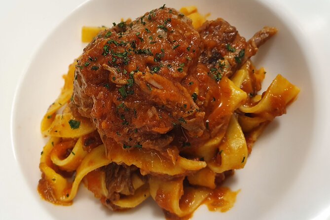 4 Hours Fresh pasta, sun and lake view - What the $204.66 price includes