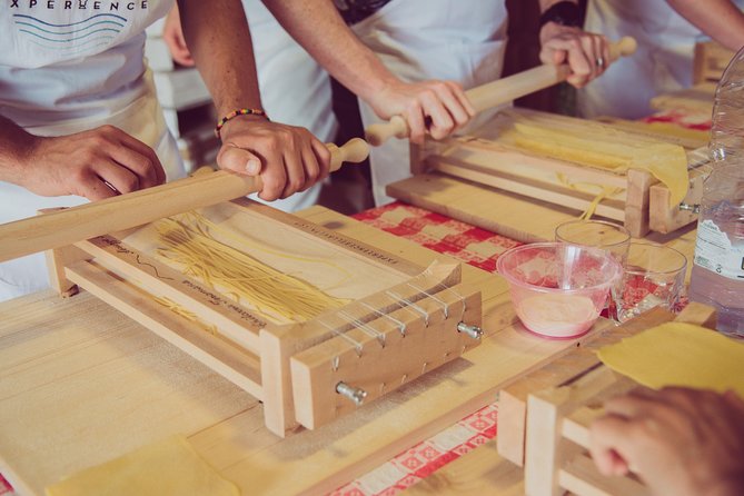 Abruzzo Traditional Pasta Making with 85y old local Grandma - Local foods before the main meal