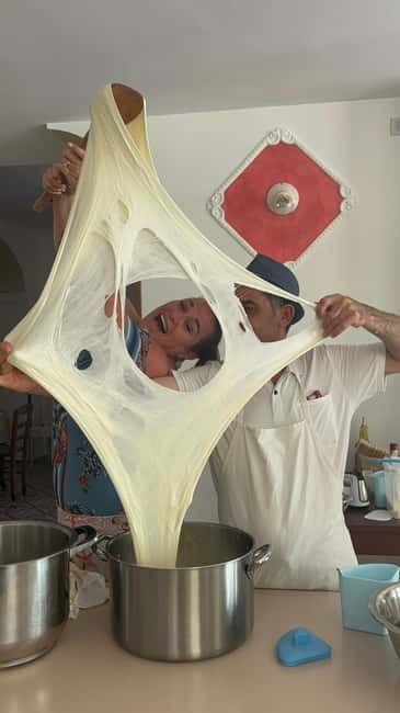 Amalfi Coast: Mozzarella, Pasta and Tiramisù Cooking Class - Arriving at the Pianillo Farm