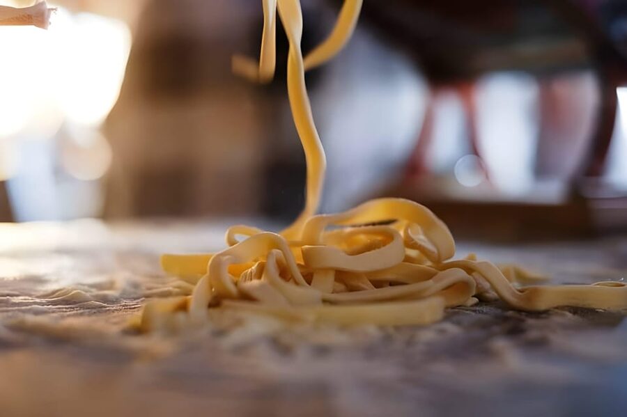 Amalfi: Learn how to make pasta, mozzarella and tiramisù! - Arriving above the Amalfi Coast