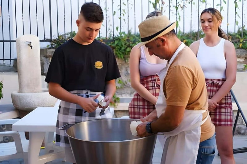 Amalfi: Make Gnocchi, Mozzarella and Tiramisù - Who will enjoy it most