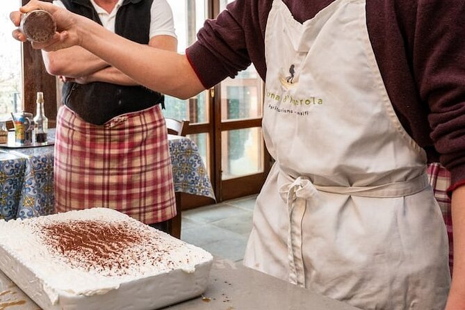 Amalfi: Milk cows, make pasta, mozzarella and tiramisu! - Getting to Pianillo and Handling the Logistics