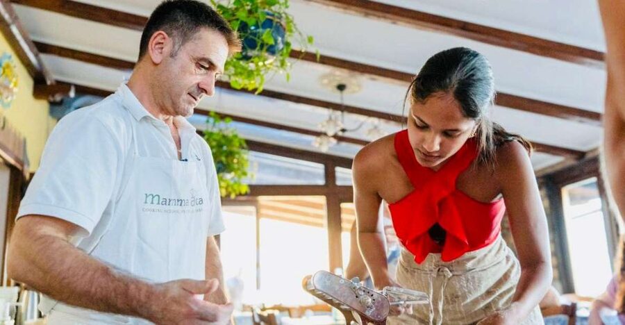 Amalfi: Mozzarella, Fettuccine, and Tiramisù Cooking Class - Getting to Pianillo without frustration