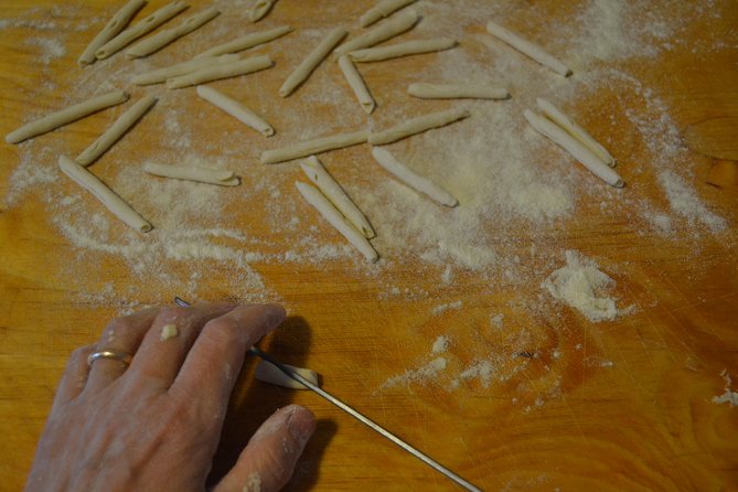 Apulian cooking class fresh pasta and focaccia - Who should book this class