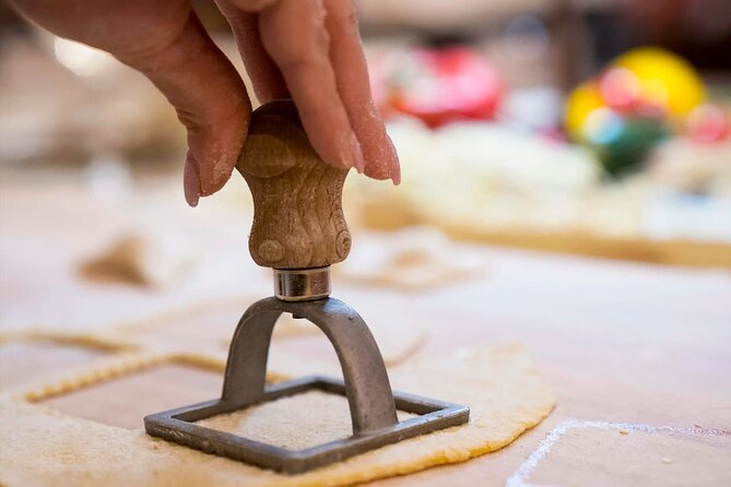 Authentic Pasta Making Class in Florence with a Local Chef - Two pasta dishes and dessert