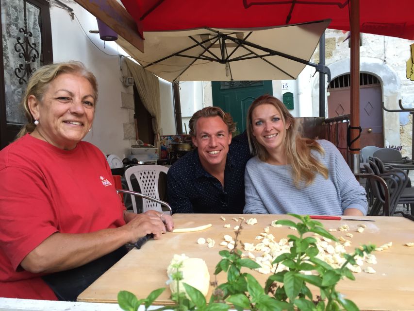 Bari: Pasta Experience Walking Tour - Making orecchiette with a local nonna