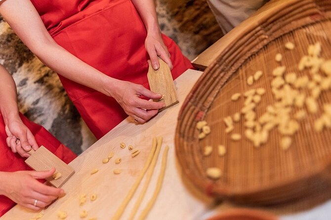 Blue Experience - Cooking Lesson " Make Pasta , Live Longer " - Key points to know before booking