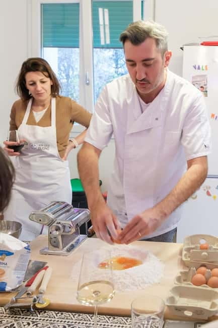 Bologna: 3 Pastas, Tiramisu and Unlimited Wine Tasting - Tiramisu with a family recipe