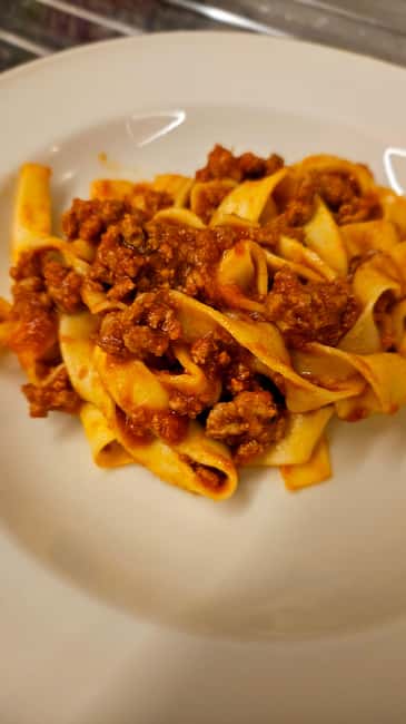 Bologna: Express Pasta-Making Class with Tasting - Arriving at Via Sabotino 27