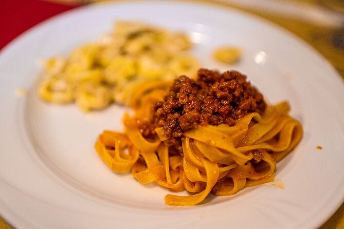 Bologna Food & Market Tour with 6 Tastings, Pasta, Wines & More - Bologna Food Tour: Key Points
