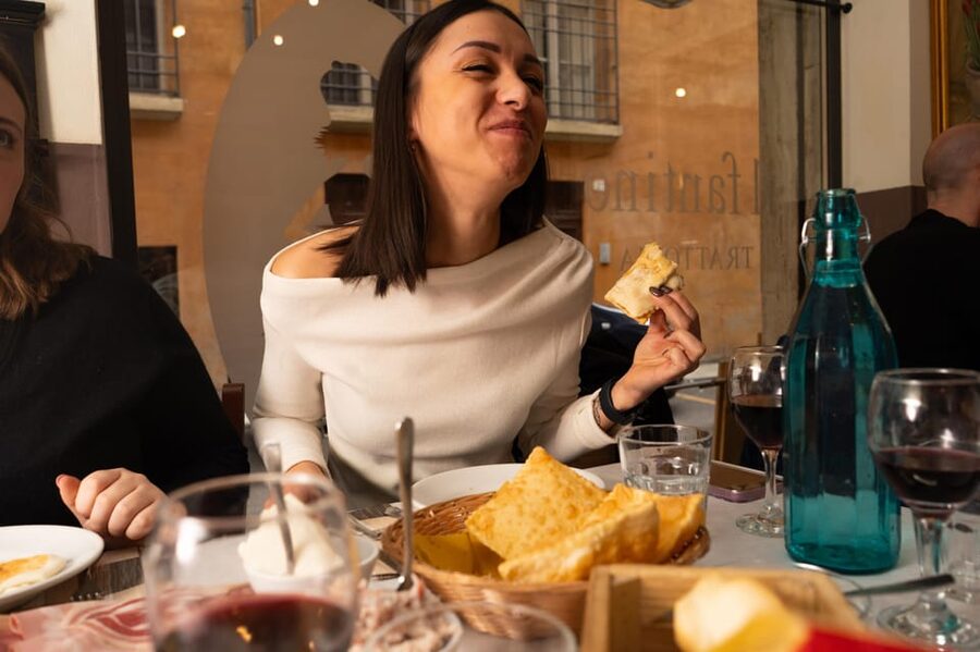 Bologna: Food Tour with Pasta Tasting & Local Specialties - Is $86 good value?