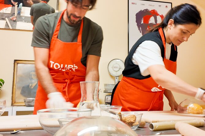 Bologna Local Pasta Cooking Class, Ragu, Spritz, Wine & Gelato - Why Bologna is the right place for a pasta class