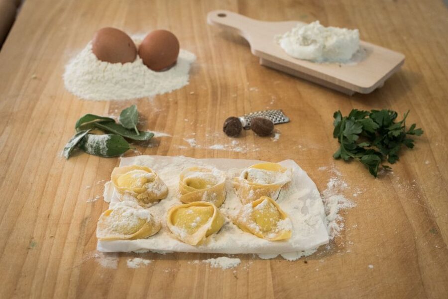 Bologna: Pasta & Tiramisu Cooking Class at a Local's Home - A meal with real conversation