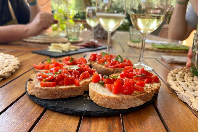 Bruschetta, Fettuccine, Gnocchi, Tiramisu Cooking Class - Arriving in Trastevere for the opening Spritz