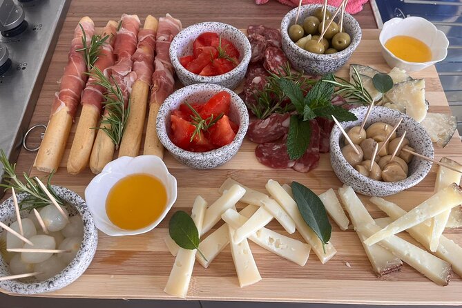 Cagliari Cooking Class: Sardinian Ravioli, Wine & Local Flavors - Getting to the meeting point in Sestu