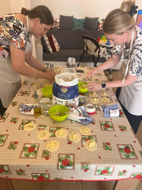 Cagliari Home Cooking Class: Pasta, Wine & Sardinian Flavors - Why This Cagliari Cooking Class Feels Different