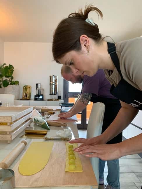 Cagliari: Pasta Cooking Class with 3-Course Dinner - The small details that make it memorable