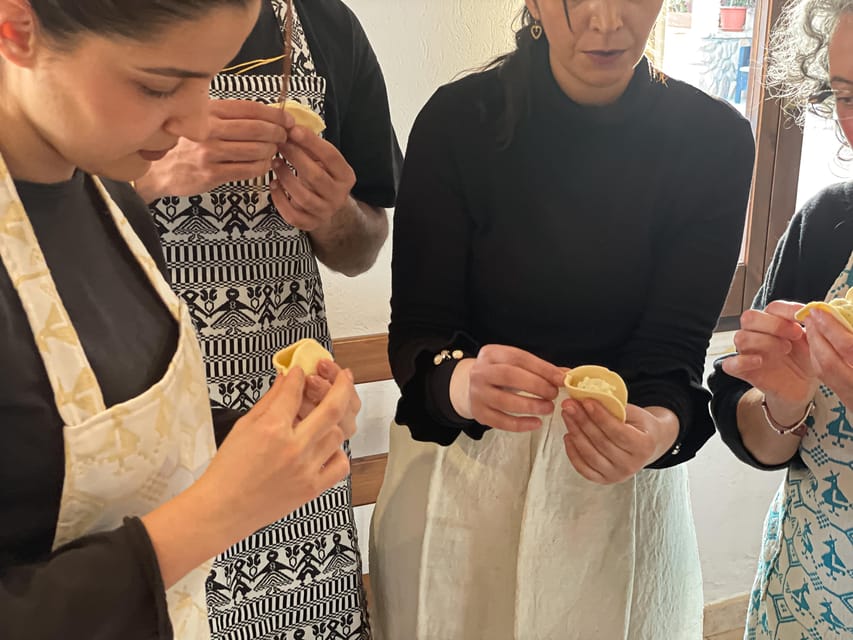 Cagliari: Workshop di pasta fresca tradizionale sarda - Why the Traditional Home Setting Matters