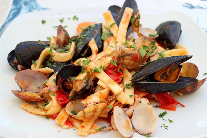 Cesarine: Pasta and Tiramisu class in Ischia - Extra tastes before dinner