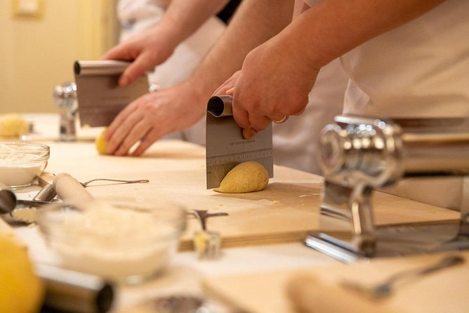 Cesarine: Private Pasta Class at Local's Home in Messina - Key points at a glance