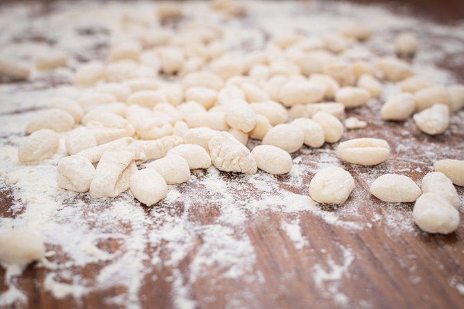 Cesarine: Private Pasta Class at Local's Home in Messina - What happens during the three-hour class