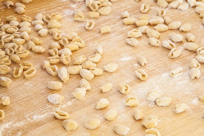Cesarine: Small group Pasta and Tiramisu class in Bari - Key points to know before booking