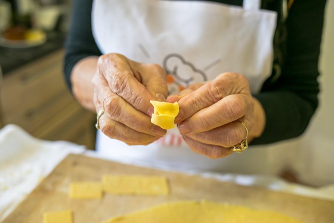 Cesarine: Small group Pasta and Tiramisu class in Modena - The Meal Turns a Lesson Into a Social Evening