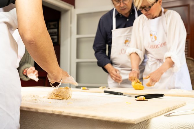 Cesarine: Small group Pasta and Tiramisu class in Parma - Making pasta by hand in a local home