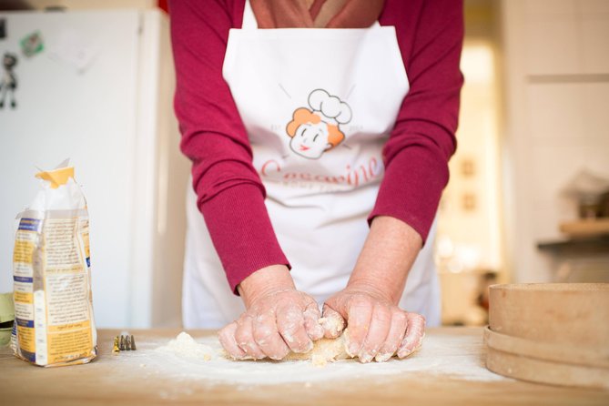 Cesarine: Small group Pasta and Tiramisu class in Siena - The Hosts Make or Break the Experience
