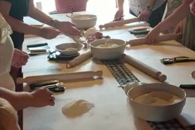 Colorful Pasta Tagliatelle and Ravioli Cooking Class near Arezzo - Why This Class Feels Different From a Standard Cooking Lesson
