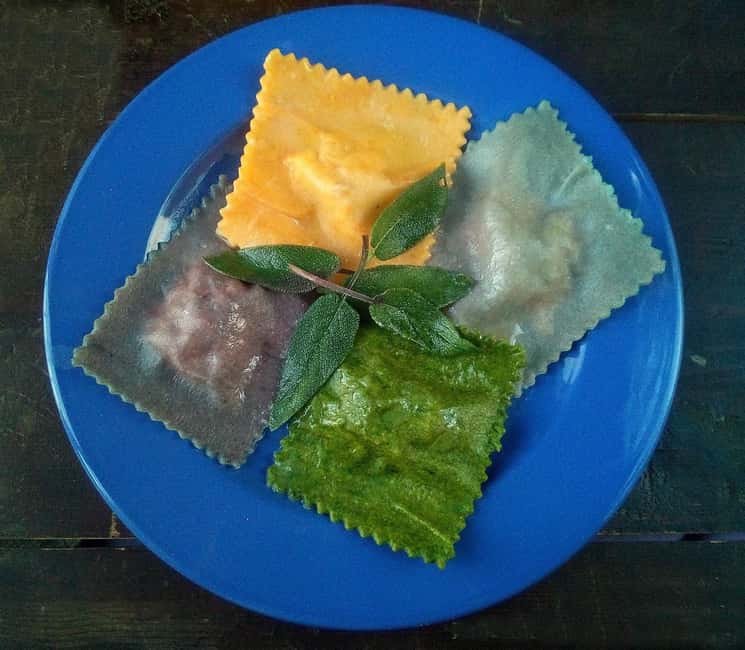 Colorful Tagliatelle and Ravioli Cooking Class near Arezzo - Why this Arezzo pasta class feels personal