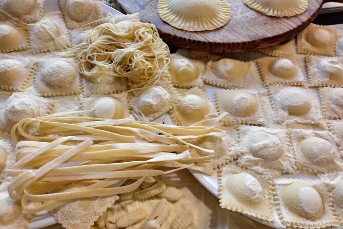 Colorful Tagliatelle & Walnut Ravioli – Home Cooking in Spoleto - Bruschetta starts the three-course meal