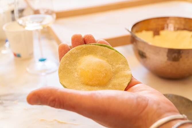 Cook & Dine in Rome: Pizza, Ravioli & Gelato with Unlimited Wine - Making creamy gelato before the main dishes