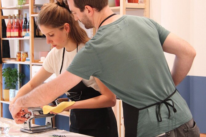 Cooking Class : Fresh pasta and TIRAMISÙ with Lake Garda wines - The instructors and teaching style
