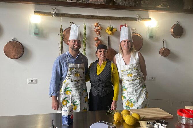 Cooking Class: hand made pasta from scratch in Sorrento - A three-course dinner, with wine and drinks included