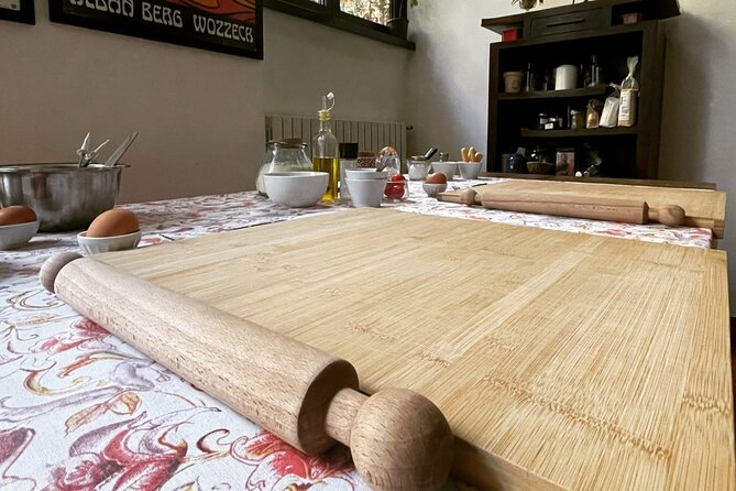 Cooking class of Tagliatelle and Tiramisu in Altamura - Starting with remilled durum wheat semolina