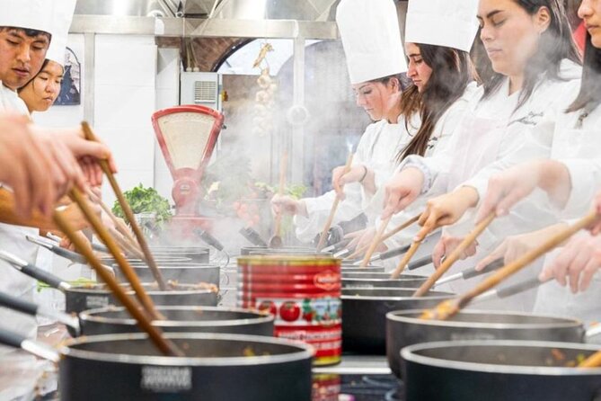 Cooking class with fresh pasta, meat and tastings of 4 wines - Four wines from Tuscany, not just one house pour