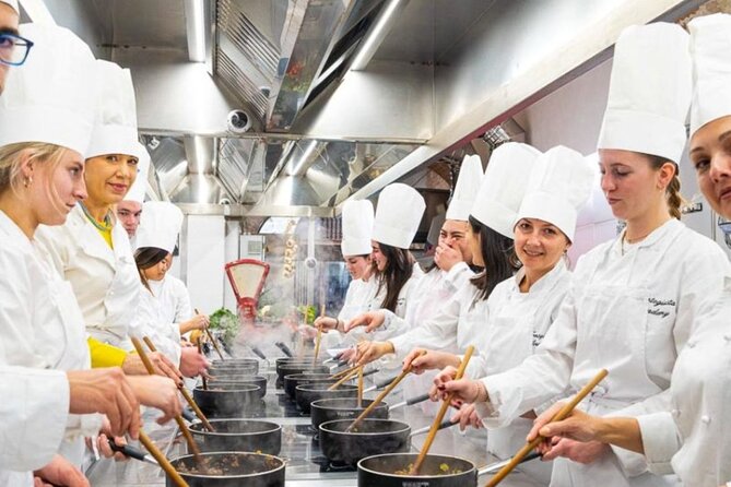 Cooking class with fresh pasta, meat and tastings of 4 wines - Tiramisu finishes the cooking