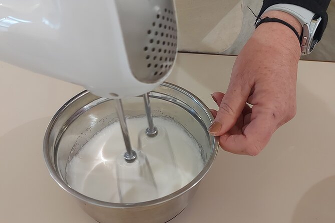 Cooking class with Pasta, mozzarella and Tiramisu with wine - Getting to Pianillo from Positano or Amalfi