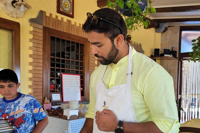 Cooking lesson: tagliatelle, mozzarella and tiramisu - A cooking class with a farm at its center