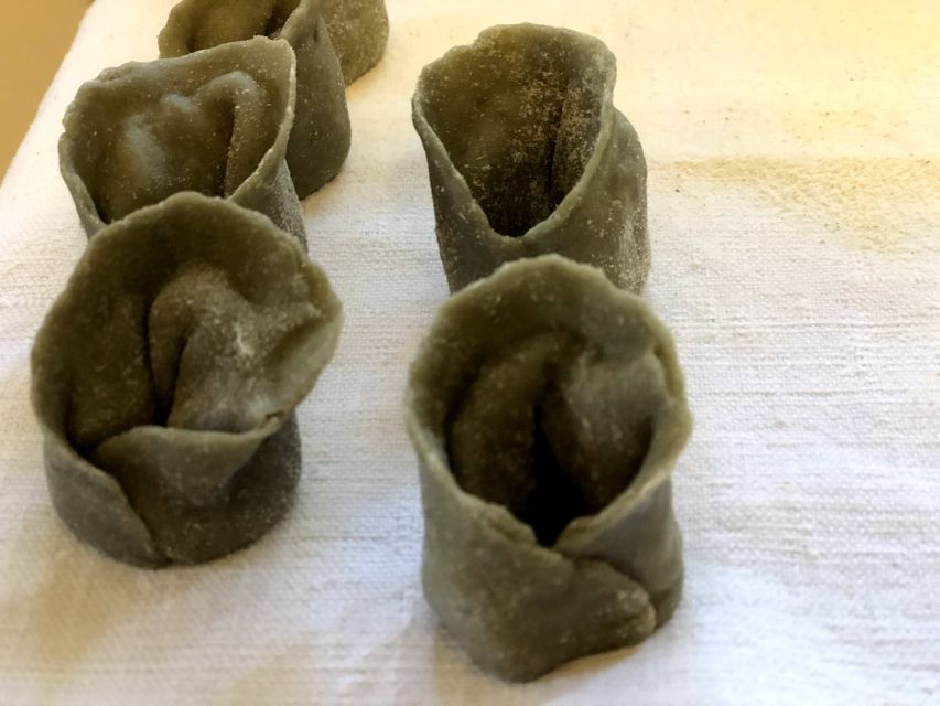 Cortona: Pasta and Pizza Cooking Class - A Garden Break Above the Valdichiana Valley