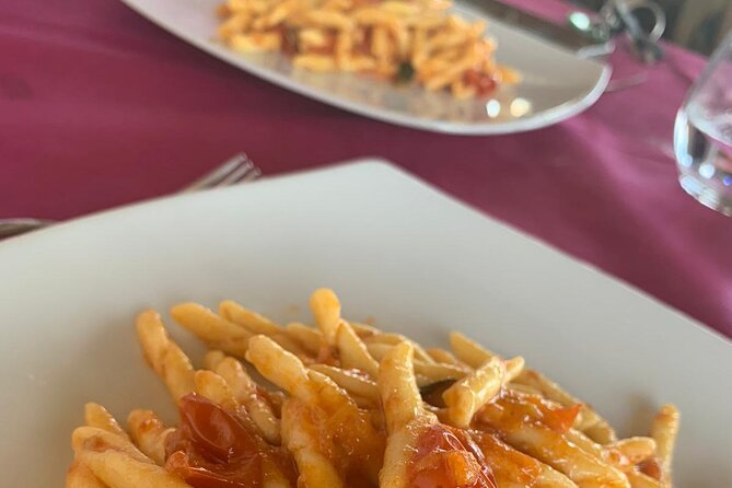 Discovering Gragnano PGI pasta and the Valle dei Mulini - From Naples to Gragnano in about 80 minutes