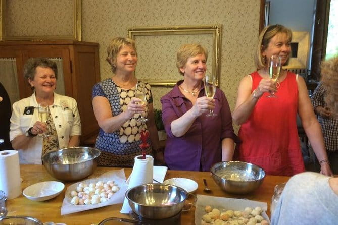 Express Pasta-Making Lesson with Gourmet Dinner - Why the small group makes a difference