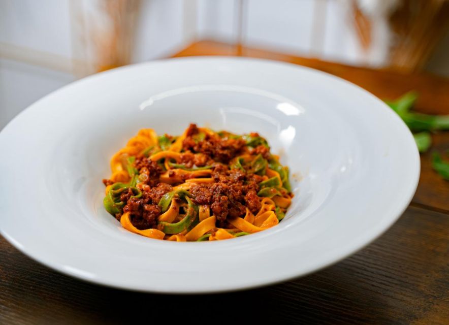 Florence: Art of Pasta Cooking Workshop with Food and Wine - Why the chef matters more than the recipe book