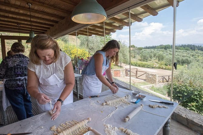 Florence: Cooking Class Pasta & Tiramisu Making Unlimited Wine - A vegetarian menu with practical limits