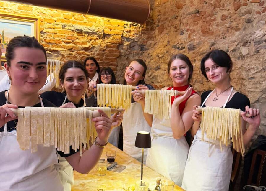 Florence Cooking Class: Ravioli & Pasta & Wine + Gift Apron - What the $58 Price Really Includes