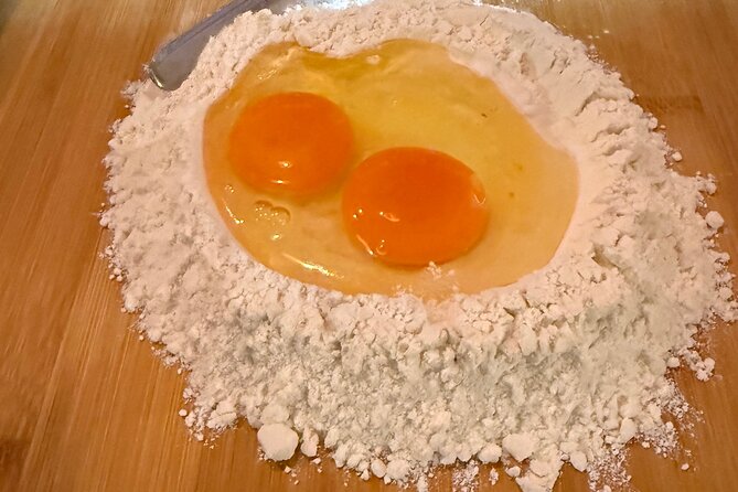 Florence; Cooking Course Pasta/Tiramisu and Lots of Wine - Making tagliatelle from flour and eggs