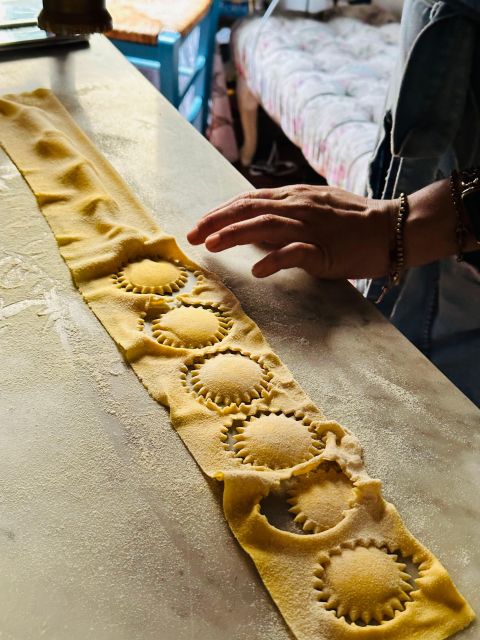 Florence:Dolce Vita by Day Market Tour & Pasta Making Class - Key points at a glance